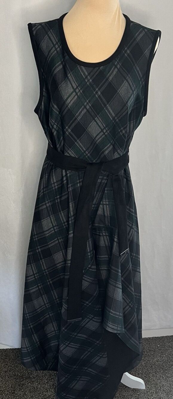 DKNY Plaid Sleeveless Dress w/ Belt – Green/Black – Asymmetrical Hem 12
